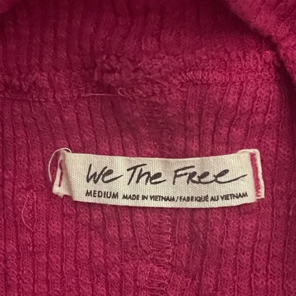 We The Free People Pink Funnel Neck Hi Low‎ Hem Knit Boho Casual Sweater Medium